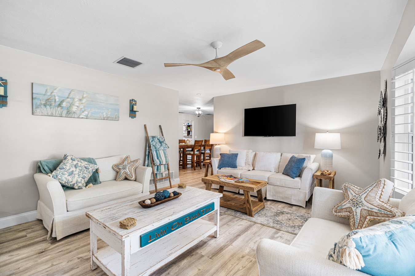 Excape to paradise with Xperience Oasis Boat Tours